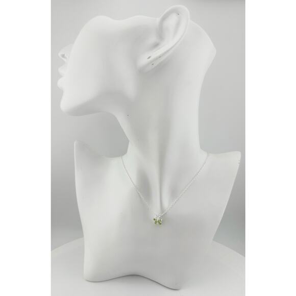 Pretty Natural Green Peridot Butterfly Necklace - Picture 10 of 11